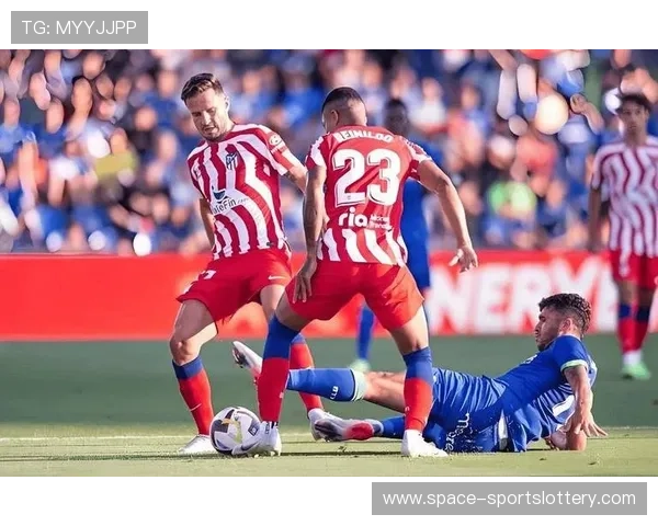 西甲联盟宣布巴列卡诺对阵奥维耶多比赛因场地问题延期